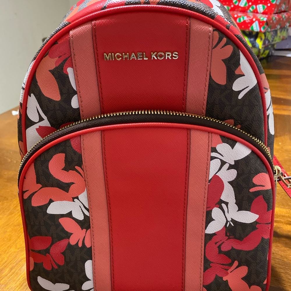 ❌❌SOLD Michael kors backpack and wallet.